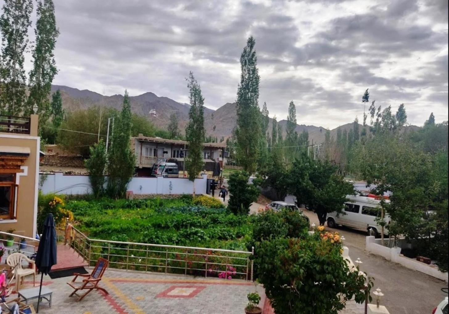 Tih Hotel Jorchung Leh Exterior foto
